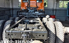 Автомобиль КАМАЗ на капитальном ремонте